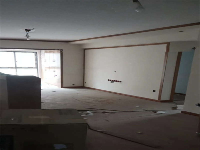 中建芙蓉嘉苑(南區(qū))法拍房19棟802號房屋及其室內物品