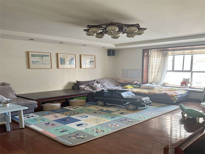 惠澤園法拍房A1，A2，B1，B2棟504號(hào)及其室內(nèi)家具家電物品