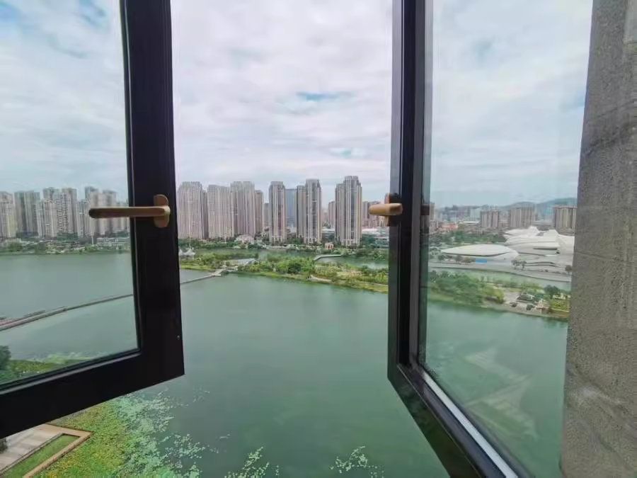 （一線湖景 雙學(xué)位）金茂梅溪湖法拍房25棟2301房